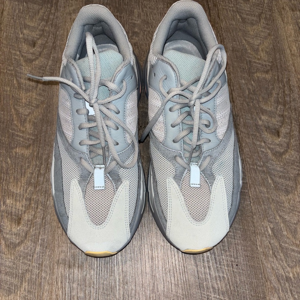Yeezy Boost 700